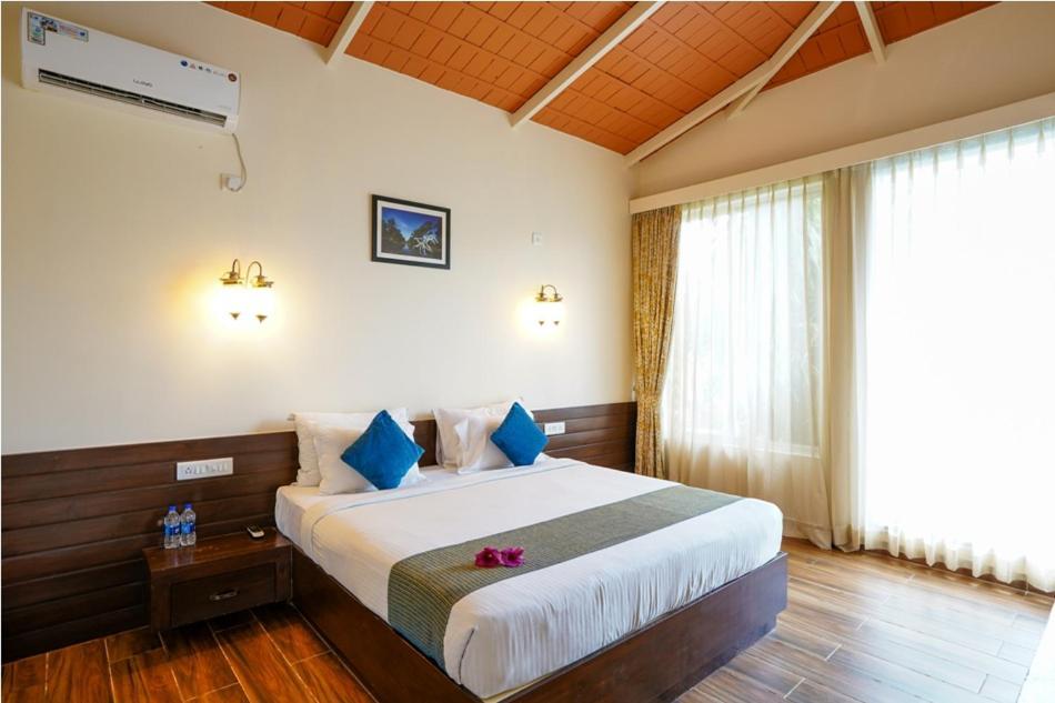 Hotel Sixth Element Kushālnagar Esterno foto